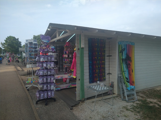 Comentarii opinii despre Souvenier Shop