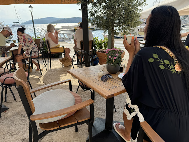 Comentarii opinii despre Maha Bar