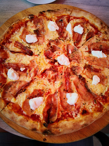 Comentarii opinii despre Bistro - Pizzeria "Balera"