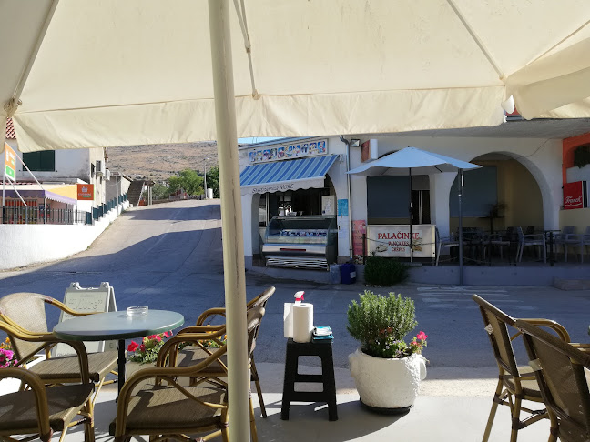 Palačinki Pancakes Crèpes