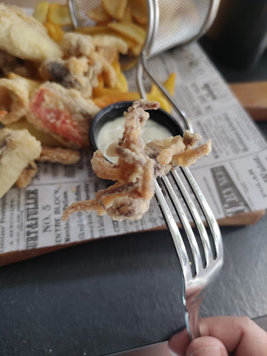 Opinii despre La Pentola Trattoria Makarska în Makarska - Gastronomija i ugostiteljstvo