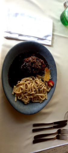 Restaurant Konoba Daniela - Gastronomija i ugostiteljstvo