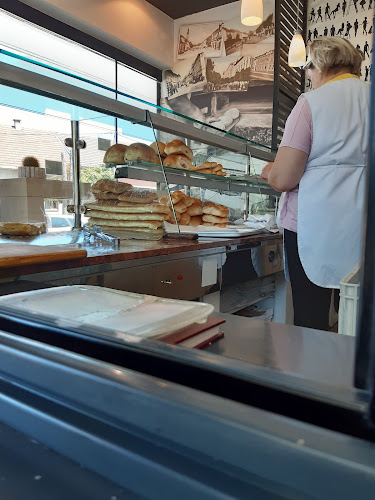 Opinii despre EDI PEKARSKO TRGOVAČKI OBRT în Petrinja - Gastronomija i ugostiteljstvo