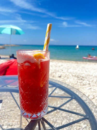 Opinii despre Beach Bar Babe în Novalja - Gastronomija i ugostiteljstvo