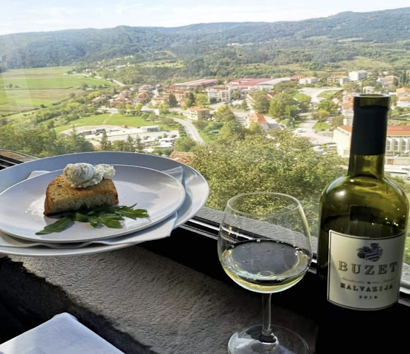 Opinii despre Tartufo Vero Restaurant “Stara Ostarija” Buzet în Buzet - Gastronomija i ugostiteljstvo
