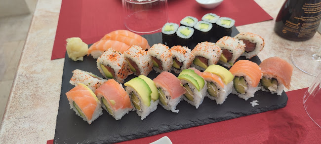 Obala Sv. Jurja 28, 21480, Vis