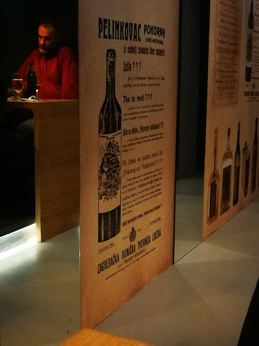 Comentarii opinii despre Pokorny Bar