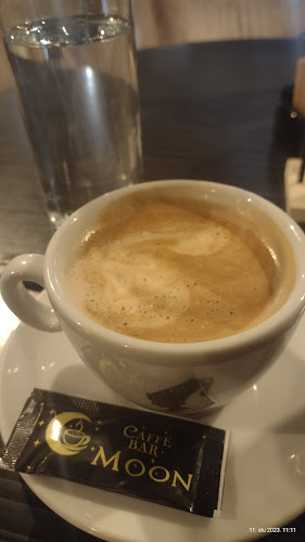 Comentarii opinii despre Caffe Bar Moon