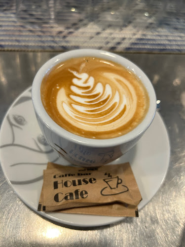Caffe Bar House Café