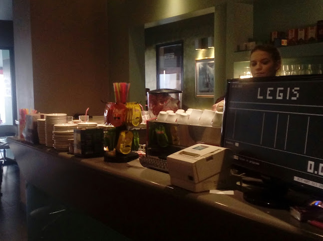 Opinii despre Caffe bar Legis în Split - Gastronomija i ugostiteljstvo