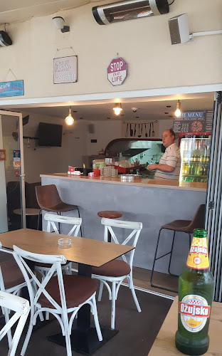 Comentarii opinii despre Delfino Pizza Snack Coffee