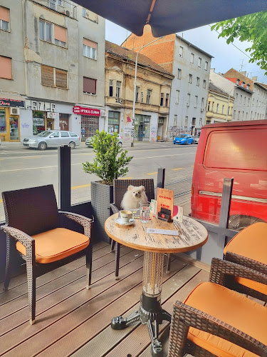 Caffe bar Dvorište