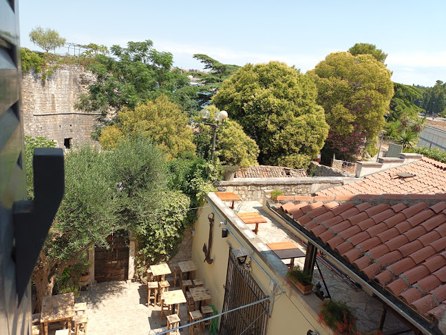 Ulixes - Gastronomija i ugostiteljstvo