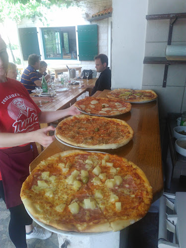 Ul. Petra Kuničića 3, 21460, Stari Grad