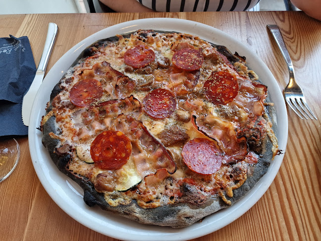 Comentarii opinii despre Pizzeria i spaghetteria Luna Rossa