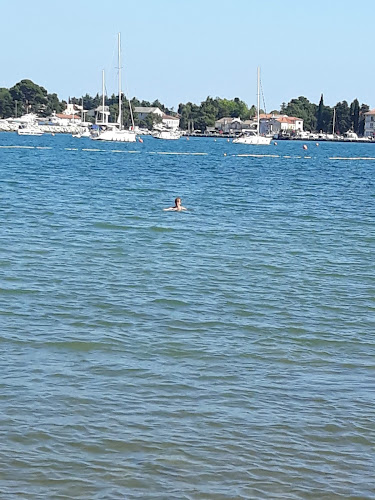 Comentarii opinii despre Plaža Karpinjan Lido Bar