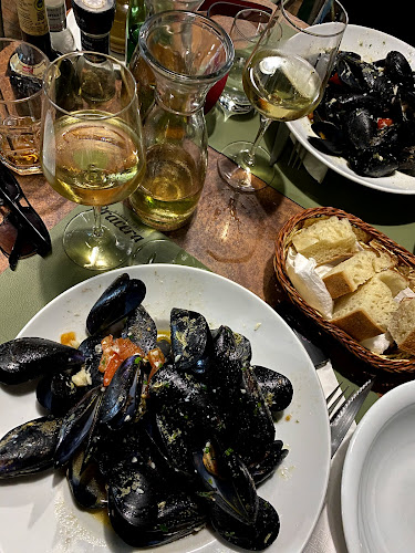 Podluka 15, 21320, Baška Voda