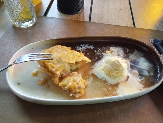 San Antonio - Burgers, BBQ, Beer