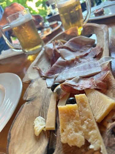 Trattoria Mala Rava - Gastronomija i ugostiteljstvo