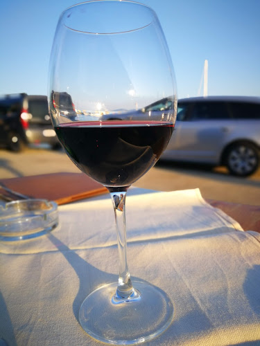 Opinii despre Podrum Vujnović - buffet pizzeria Guido în Sućuraj - Gastronomija i ugostiteljstvo