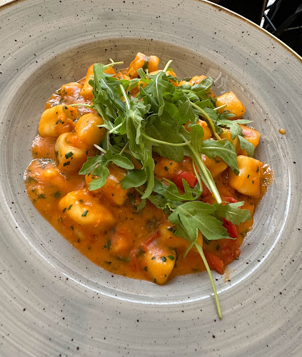 Opinii despre Maslina na Zelenom trgu în Rijeka - Gastronomija i ugostiteljstvo