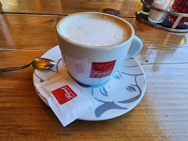 Beach Bar Jert - Gastronomija i ugostiteljstvo