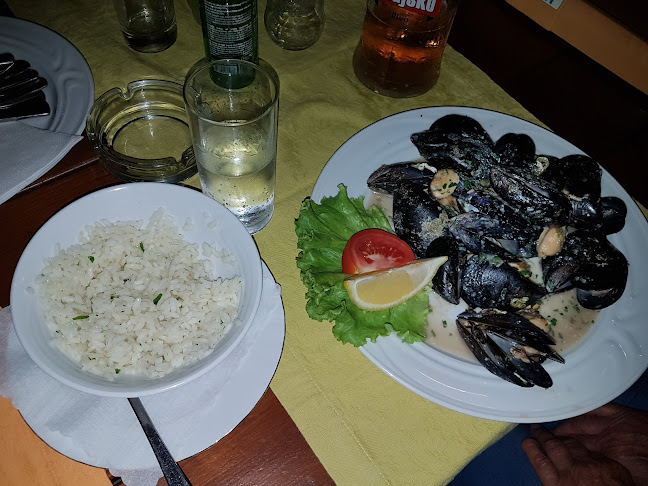 Ul. Ive Vojnovića 16, 21400, Supetar