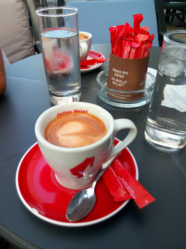 Opinii despre "caffe bar One" în Kaštel Sućurac - Gastronomija i ugostiteljstvo