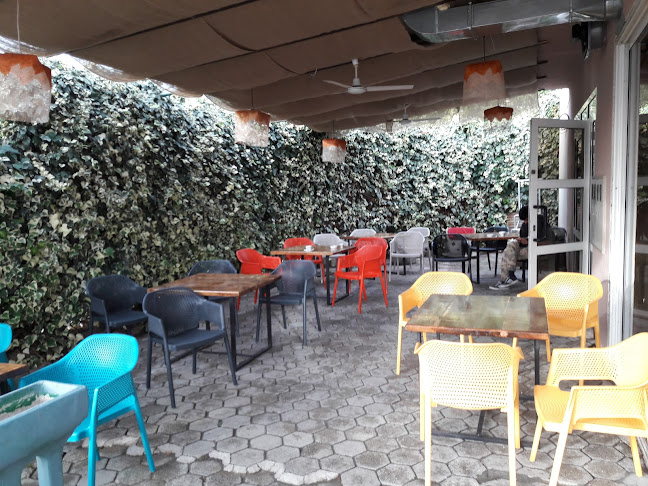 Opinii despre Caffe gallery Kucerin în Kaštela - Gastronomija i ugostiteljstvo