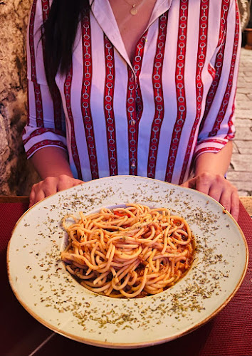 Comentarii opinii despre Konoba Dalmatino