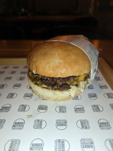 Burger Institute- Institut za burgere - Gastronomija i ugostiteljstvo