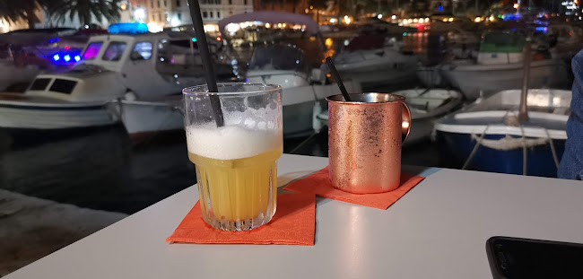 Opinii despre Kiva Bar în Hvar - Gastronomija i ugostiteljstvo