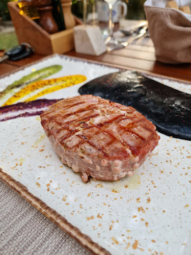 Put Zlatnog Rata 56, 21420, Bol