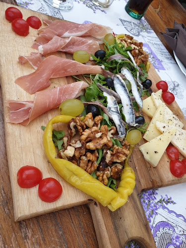 Opinii despre Bistro Macao & Catering în Šilo - Gastronomija i ugostiteljstvo