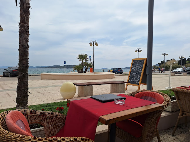 Restoran i Slastičarna Lanterna - Vodice