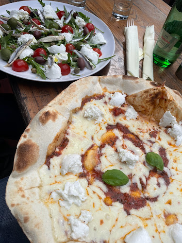 Comentarii opinii despre Pizzeria Karijola