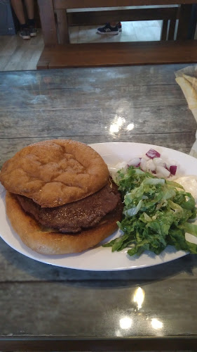 Grill Izzy - Gastronomija i ugostiteljstvo