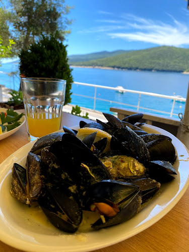 RESTORAN CAPITANO RABAC (fish restaurant) - Gastronomija i ugostiteljstvo