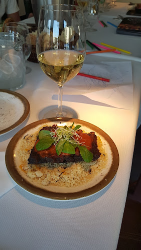 Opinii despre Cote Dalmatia Omiš în Omiš - Gastronomija i ugostiteljstvo