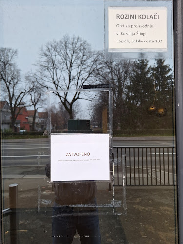 Opinii despre Rozini Kolači în Zagreb - Gastronomija i ugostiteljstvo