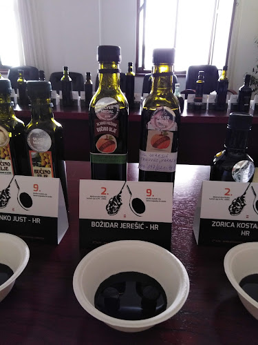 Opinii despre Caffe bar Galerija în Varaždin - Gastronomija i ugostiteljstvo