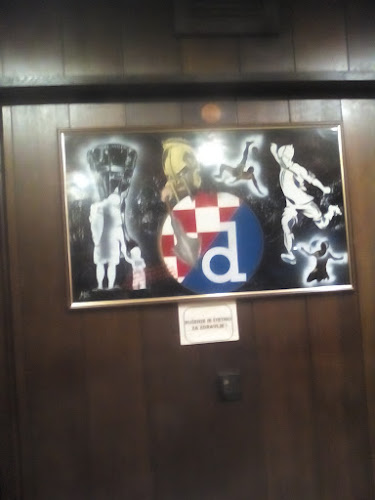 Comentarii opinii despre Dinamo