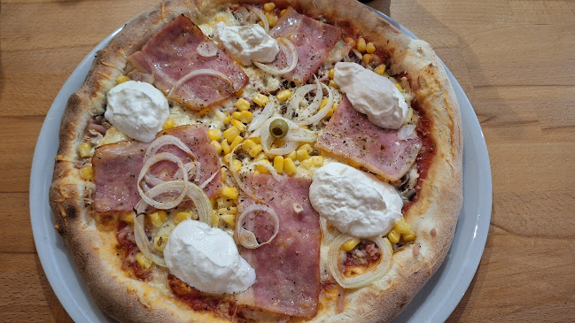 Trattoria Rossa - Gastronomija i ugostiteljstvo