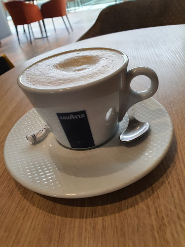 Av. Većeslava Holjevca 62, 10000, Buzin