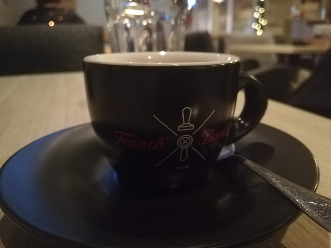 Opinii despre London Bar în Đakovo - Gastronomija i ugostiteljstvo