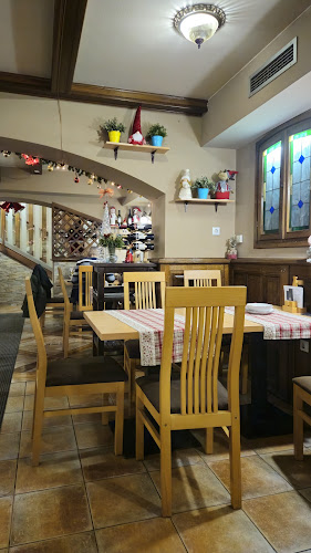 Opinii despre Caffe bar i bistro PodRoom Grill în Slavonski Brod - Gastronomija i ugostiteljstvo