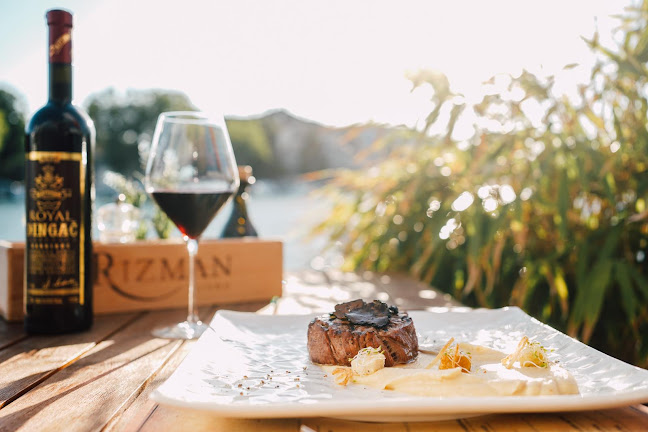 Harbor CookHouse & Club