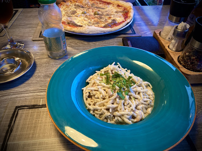 Šetalište Kalafata 2, 21000, Split