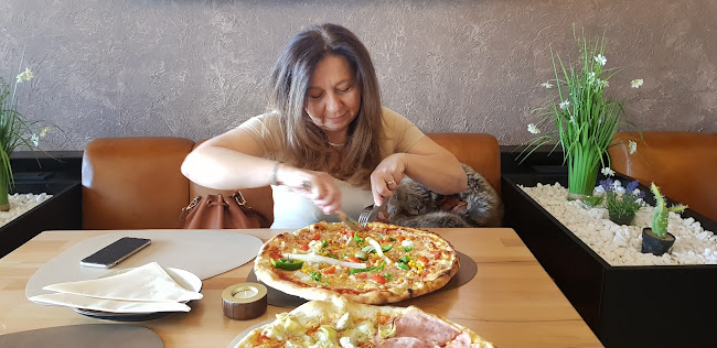 Comentarii opinii despre CASTELLO Caffe Bar Pizzeria Grill