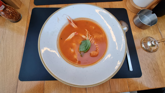 Put Cvitačke 6, 21300, Makarska